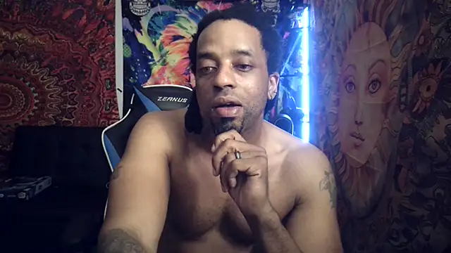 Snapshot of Coco-Licious chatting on 01.07.25 Coco-Licious online show from 01.07.25