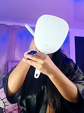 Snapshot of PaulaOrtiz_1 chatting on 03.05.25 PaulaOrtiz 1 online show from 03.05.25