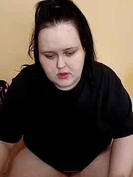 Snapshot of Masha_meow chatting on 10.19.25 Masha meow online show from 10.19.25