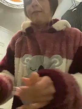 Snapshot of Amys chatting on 01.11.25 Amys online show from 01.11.25