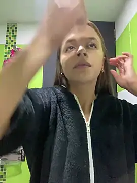 Snapshot of Amys chatting on 02.18.25 Amys online show from 02.18.25