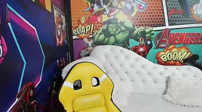 Snapshot of jisuscat chatting on 02.01.25 jisuscat online show from 02.01.25