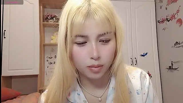 Lucky-xiuxiu online show from 02.24.25