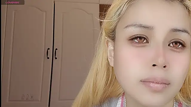 Lucky-xiuxiu online show from 03.06.25