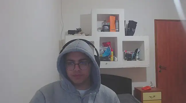 Snapshot of HotNatanIsraeli chatting on 02.28.25 HotNatanIsraeli online show from 02.28.25