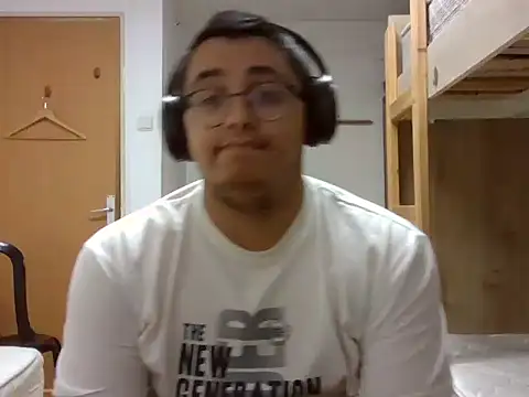 Snapshot of HotNatanIsraeli chatting on 11.04.25 HotNatanIsraeli online show from 11.04.25