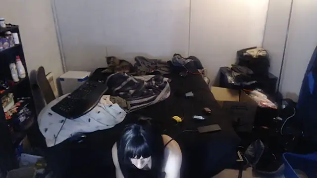 Snapshot of SadCatDaddy chatting on 02.15.25 SadCatDaddy online show from 02.15.25