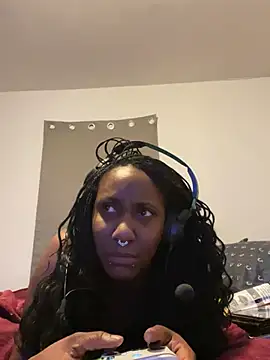 Snapshot of Yoshibaby2670 chatting on 02.04.25 Yoshibaby2670 online show from 02.04.25