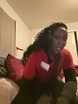 Snapshot of Yoshibaby2670 chatting on 02.13.25 Yoshibaby2670 online show from 02.13.25