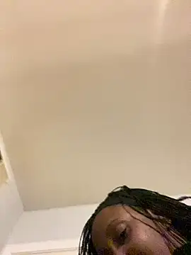 Snapshot of Yoshibaby2670 chatting on 02.26.25 Yoshibaby2670 online show from 02.26.25