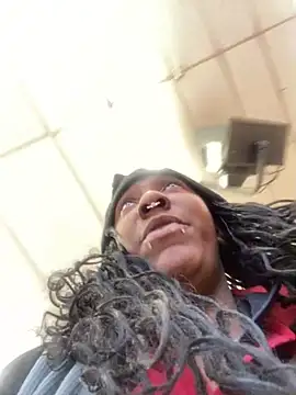 Snapshot of Yoshibaby2670 chatting on 03.10.25 Yoshibaby2670 online show from 03.10.25