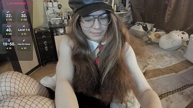 Snapshot of alexiamaleax chatting on 11.10.25 alexiamaleax online show from 11.10.25