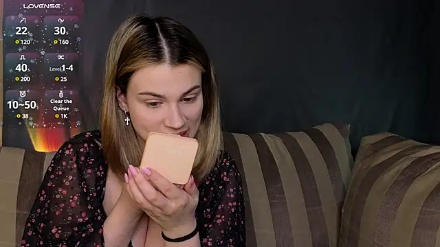 Snapshot of Eternal_Flame chatting on 01.27.25 Eternal Flame online show from 01.27.25