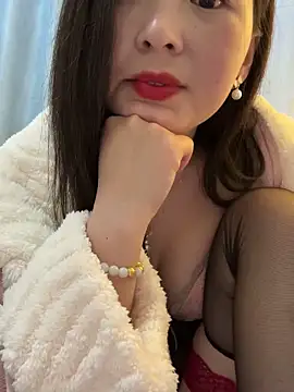 SSSniang- online show from 02.14.25