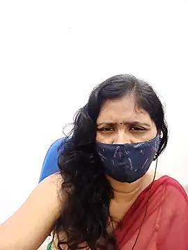 Snapshot of Lucky-Deepthi chatting on 03.04.25 Lucky-Deepthi online show from 03.04.25