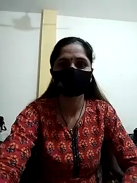 Snapshot of priyancyfun chatting on 02.01.25 priyancyfun online show from 02.01.25