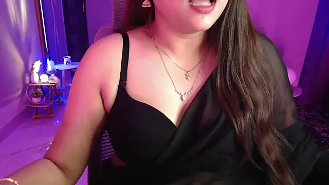 Snapshot of Mitikaa chatting on 10.25.25 Mitikaa online show from 10.25.25