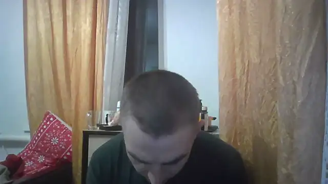 Snapshot of ParaFox chatting on 01.14.25 ParaFox online show from 01.14.25