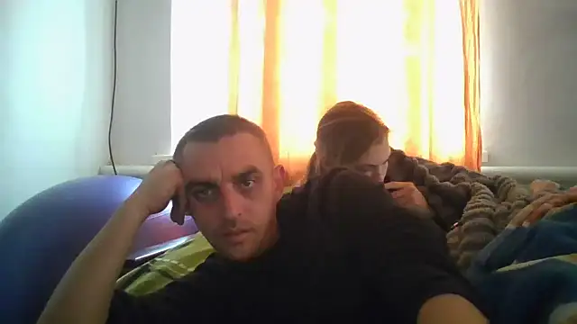 Snapshot of ParaFox chatting on 10.14.25 ParaFox online show from 10.14.25