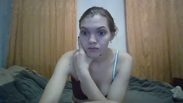 Snapshot of ParaFox chatting on 11.02.25 ParaFox online show from 11.02.25