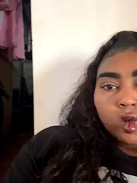 Aliana Ross online show from 09.15.25