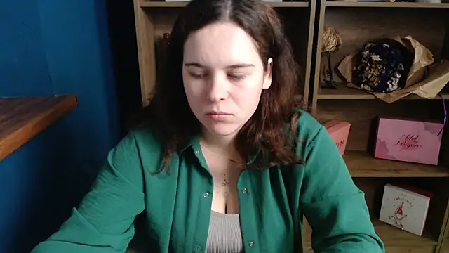 Snapshot of mini_girly chatting on 10.12.25 mini girly online show from 10.12.25