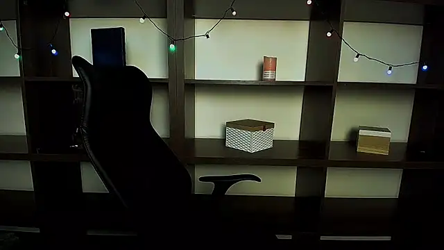 Snapshot of Lexi_Jous chatting on 02.10.25 Lexi Jous online show from 02.10.25