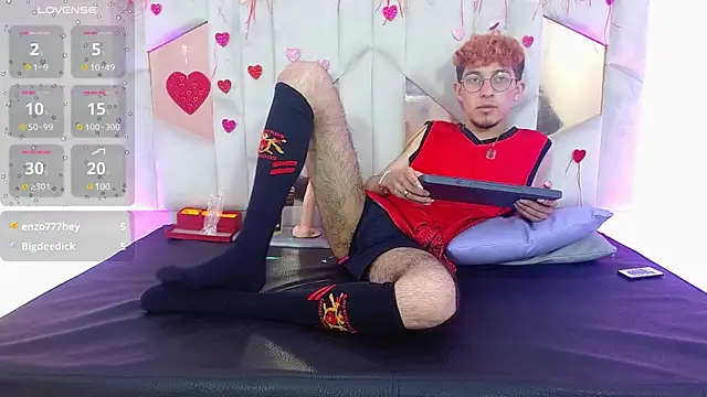 Snapshot of Axel_tay chatting on 02.23.25 Axel tay online show from 02.23.25