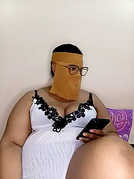 Snapshot of Samara-Bella chatting on 03.06.25 Samara-Bella online show from 03.06.25