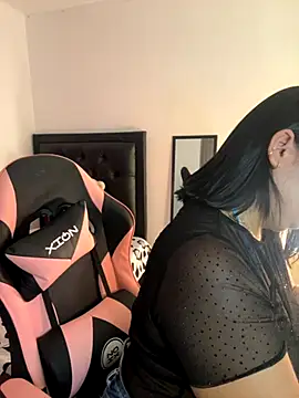 Snapshot of karla_hotgirl chatting on 09.24.25 karla hotgirl online show from 09.24.25