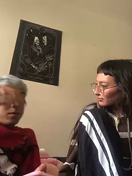 Snapshot of NubeZea chatting on 02.07.25 NubeZea online show from 02.07.25