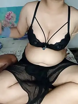 Snapshot of Queen_princes chatting on 10.14.25 Queen princes online show from 10.14.25