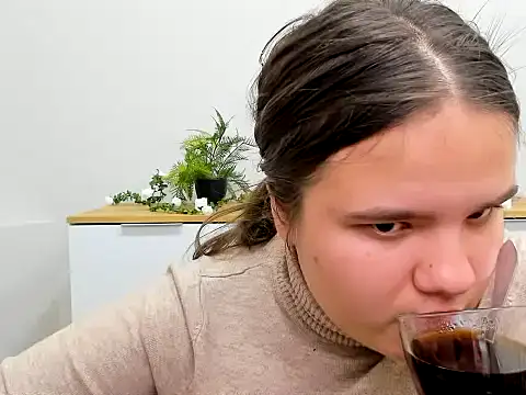 AdeleCruz online show from 01.25.25