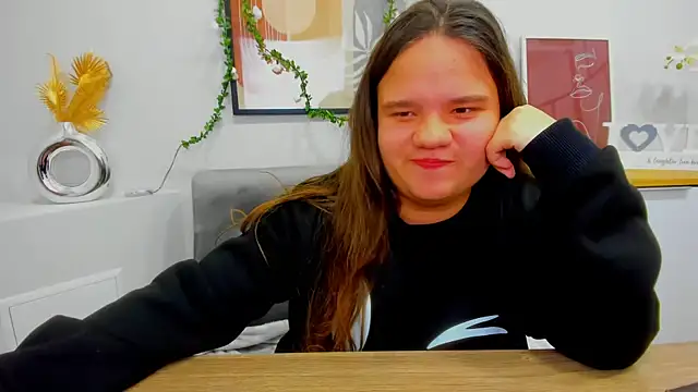 AdeleCruz online show from 02.22.25