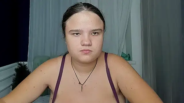 AdeleCruz online show from 09.28.25