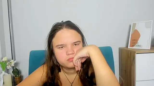 AdeleCruz online show from 10.21.25