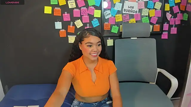 JasmineRose7 online show from 11.25.25