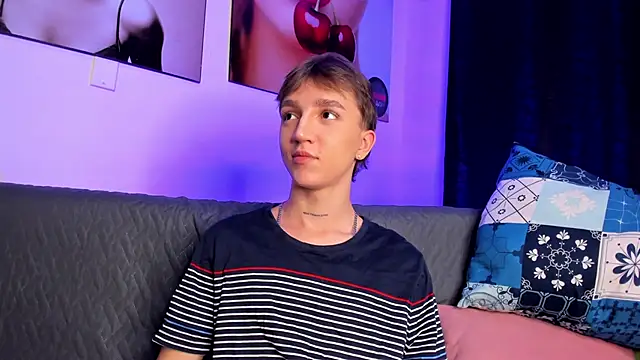 Snapshot of jeremy_salvatore chatting on 01.24.25 jeremy salvatore online show from 01.24.25