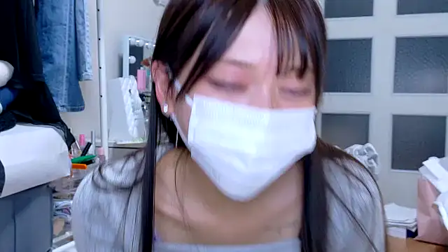 Snapshot of riken_jp chatting on 10.01.25 riken jp online show from 10.01.25