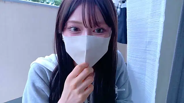 Snapshot of riken_jp chatting on 10.05.25 riken jp online show from 10.05.25