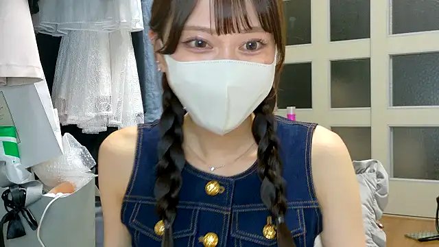 Snapshot of riken_jp chatting on 10.08.25 riken jp online show from 10.08.25
