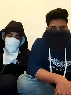 Snapshot of 13lusty chatting on 01.15.25 13lusty online show from 01.15.25