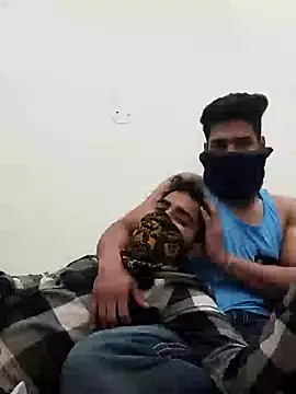 Snapshot of 13lusty chatting on 01.20.25 13lusty online show from 01.20.25