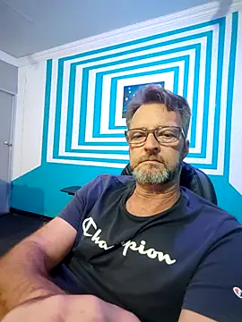 Snapshot of itsmeyes69 chatting on 02.17.25 itsmeyes69 online show from 02.17.25