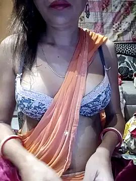 Snapshot of SANA-LEONI chatting on 01.17.25 SANA-LEONI online show from 01.17.25