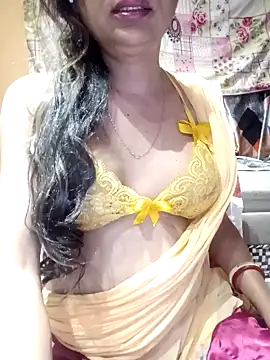 Snapshot of SANA-LEONI chatting on 01.24.25 SANA-LEONI online show from 01.24.25