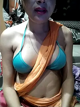 Snapshot of SANA-LEONI chatting on 03.02.25 SANA-LEONI online show from 03.02.25