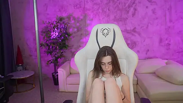 Lika Secret  online show from 01.26.25