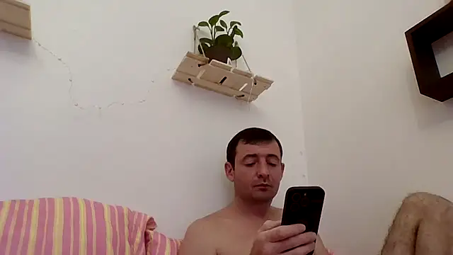 Snapshot of SeX_roomX chatting on 09.27.25 SeX roomX online show from 09.27.25