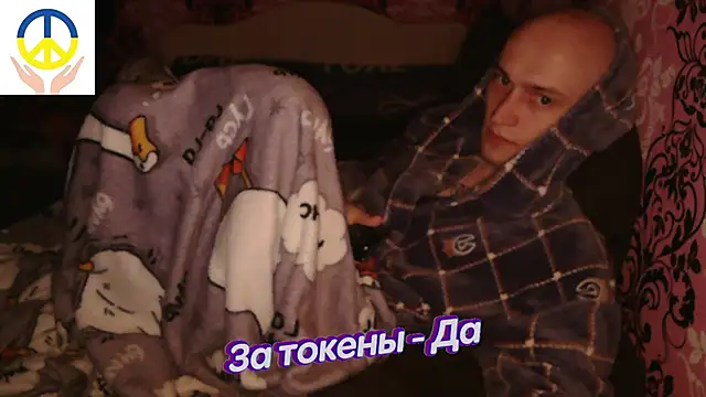 Snapshot of johnny_positive chatting on 02.19.25 johnny positive online show from 02.19.25
